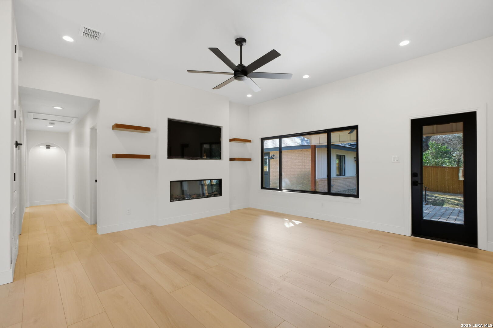 118 Tigertail Road Hollywood Park, TX 78232 - Photo 13 of 50