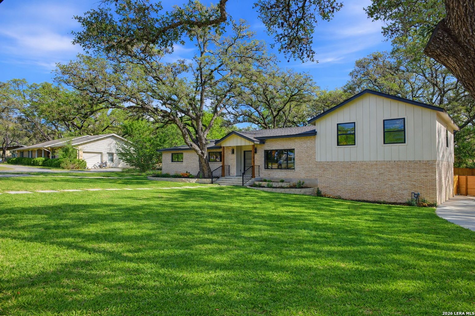 118 Tigertail Road Hollywood Park, TX 78232 - Photo 4 of 50