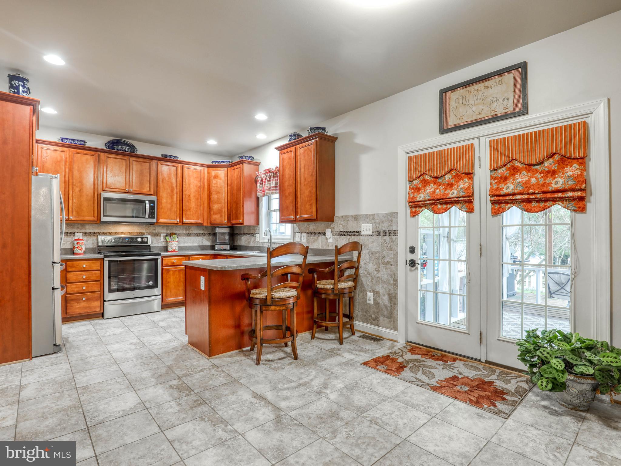 457 Canyon Road Winchester, VA 22602 - Photo 10 of 47 Kitchen