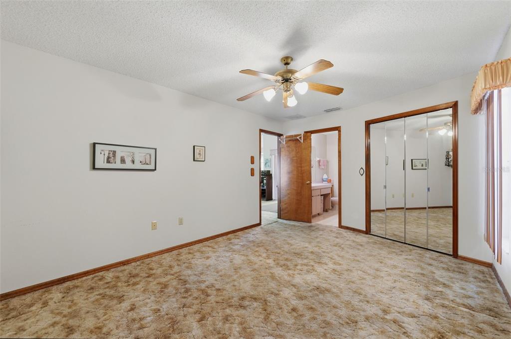 10464 Maderia Street Spring Hill, FL 34608 - Photo 15 of 32