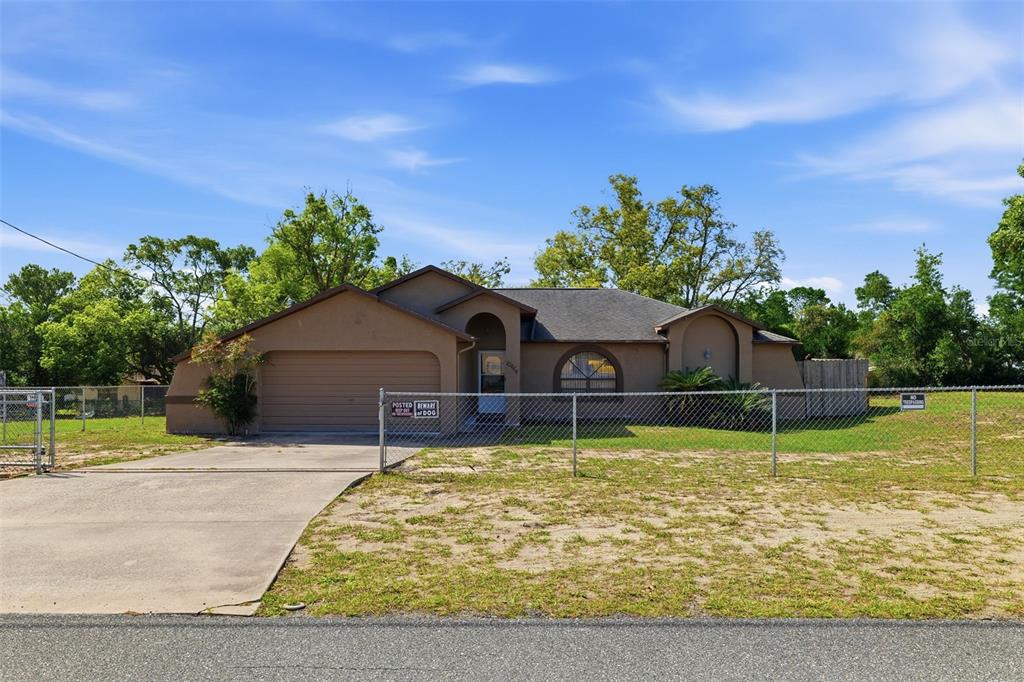 10464 Maderia Street Spring Hill, FL 34608 - Photo 3 of 32