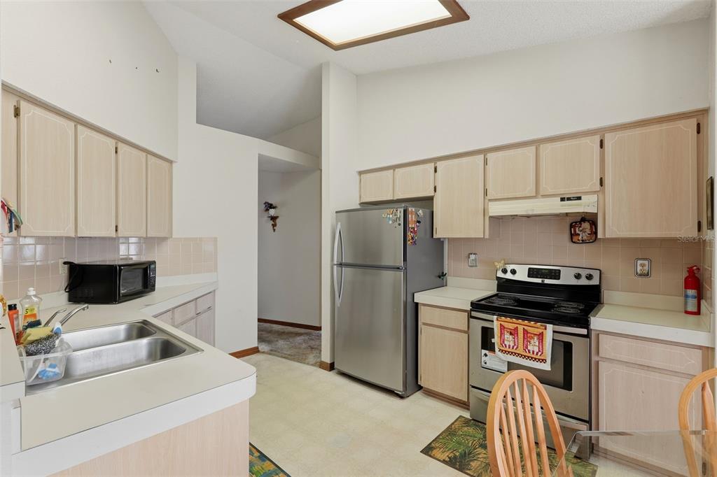 10464 Maderia Street Spring Hill, FL 34608 - Photo 10 of 32