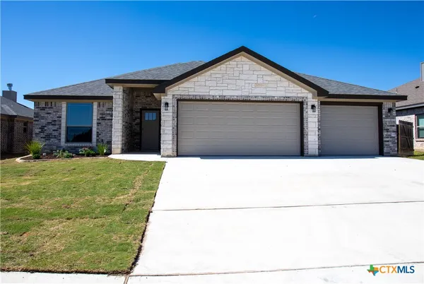 $346,900 | 3221 Digby Drive, Belton, TX 76513