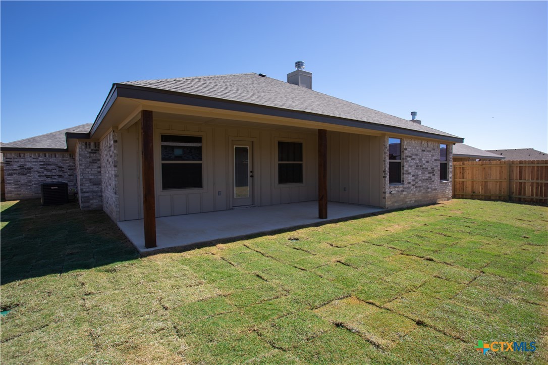 3221 Digby Drive Belton, TX 76513 - Photo 29 of 30 a front view of a house with a yard