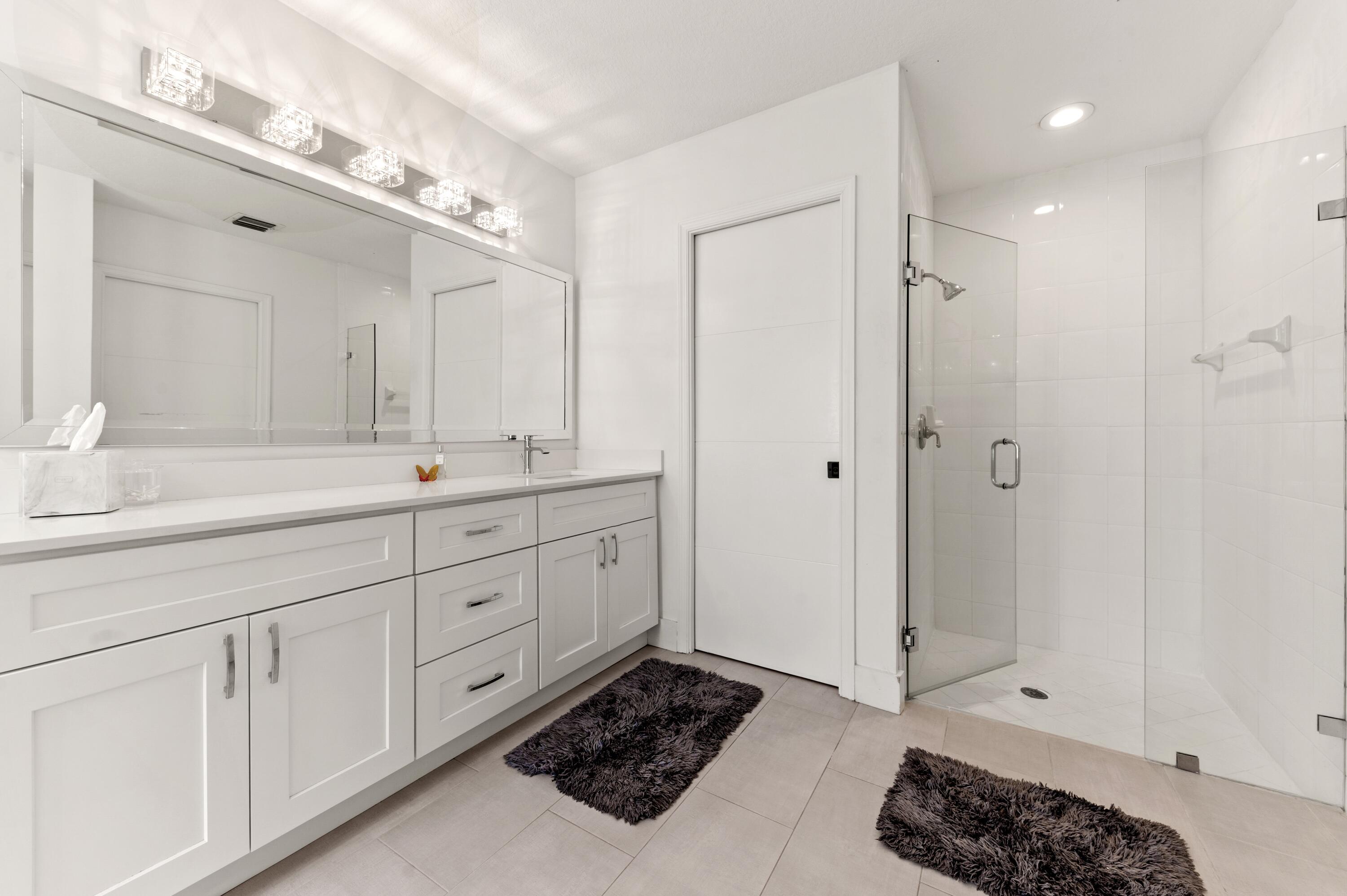 8330 Sawpine Road Delray Beach, FL 33446 - Photo 13 of 18 Master bath