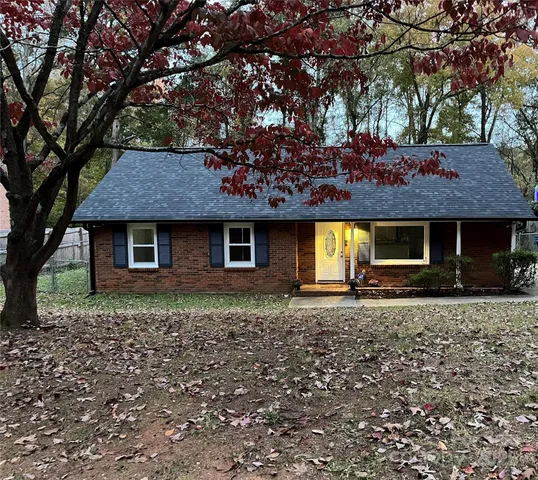 $399,900 | 10517 Starwood Drive, Charlotte, NC 28215