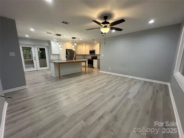 $399,900 | 10517 Starwood Drive, Charlotte, NC 28215