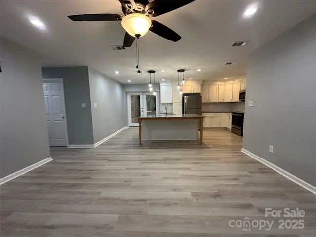 $399,900 | 10517 Starwood Drive, Charlotte, NC 28215