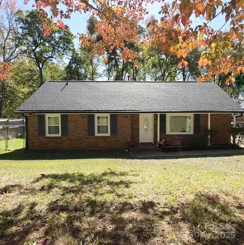 $399,900 | 10517 Starwood Drive, Charlotte, NC 28215