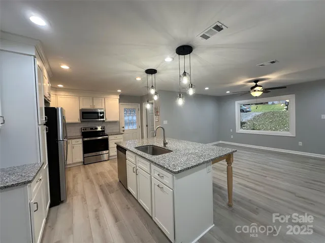 $399,900 | 10517 Starwood Drive, Charlotte, NC 28215