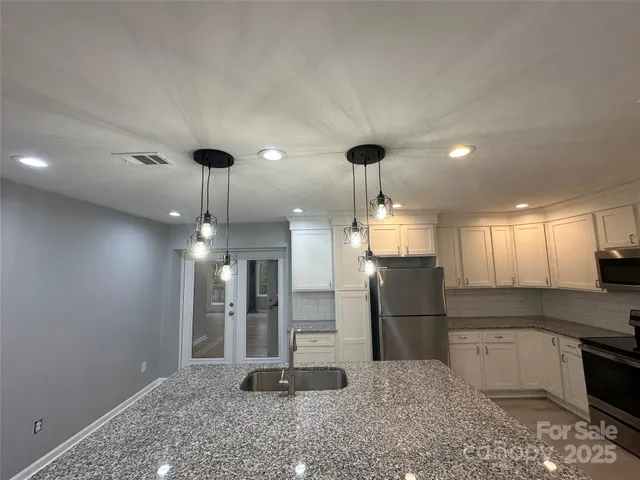 $399,900 | 10517 Starwood Drive, Charlotte, NC 28215