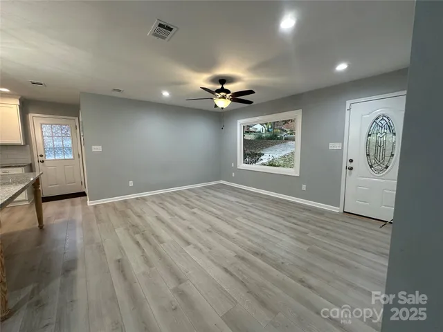 $399,900 | 10517 Starwood Drive, Charlotte, NC 28215