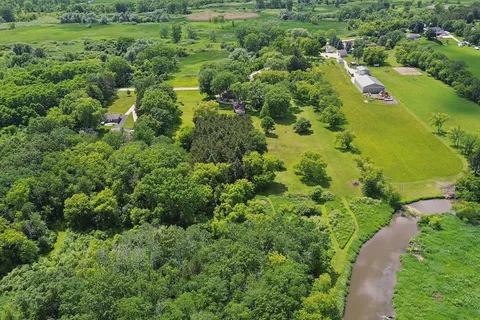 $700,000 | 9461 River Road, Pleasant Prairie, WI 53158