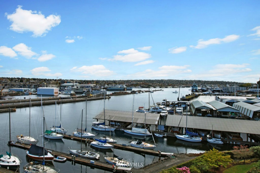 3100 West Commodore Way, Unit 404 Seattle, WA 98199 - Photo 19 of 19 Gallery Image 19