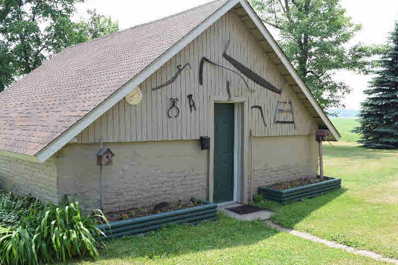 7655 West Freeland Road Freeland, MI 48623 - Photo 17 of 25