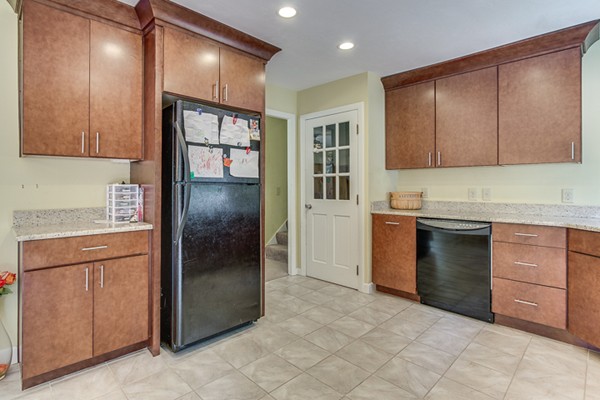 682 Benson Road Northbridge, MA 01588 - Photo 15 of 30 Gallery Image 15