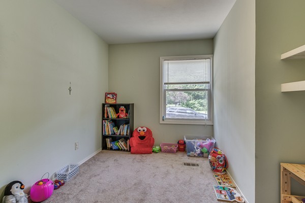 682 Benson Road Northbridge, MA 01588 - Photo 19 of 30 Gallery Image 19