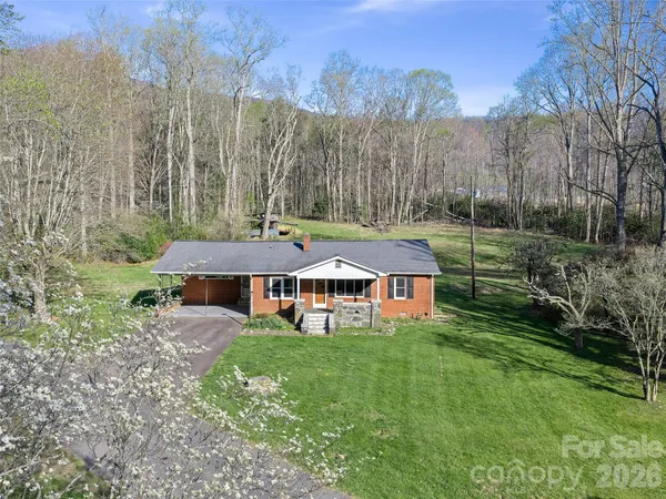 $320,000 | 58 Possum Trot Road, Bakersville, NC 28705