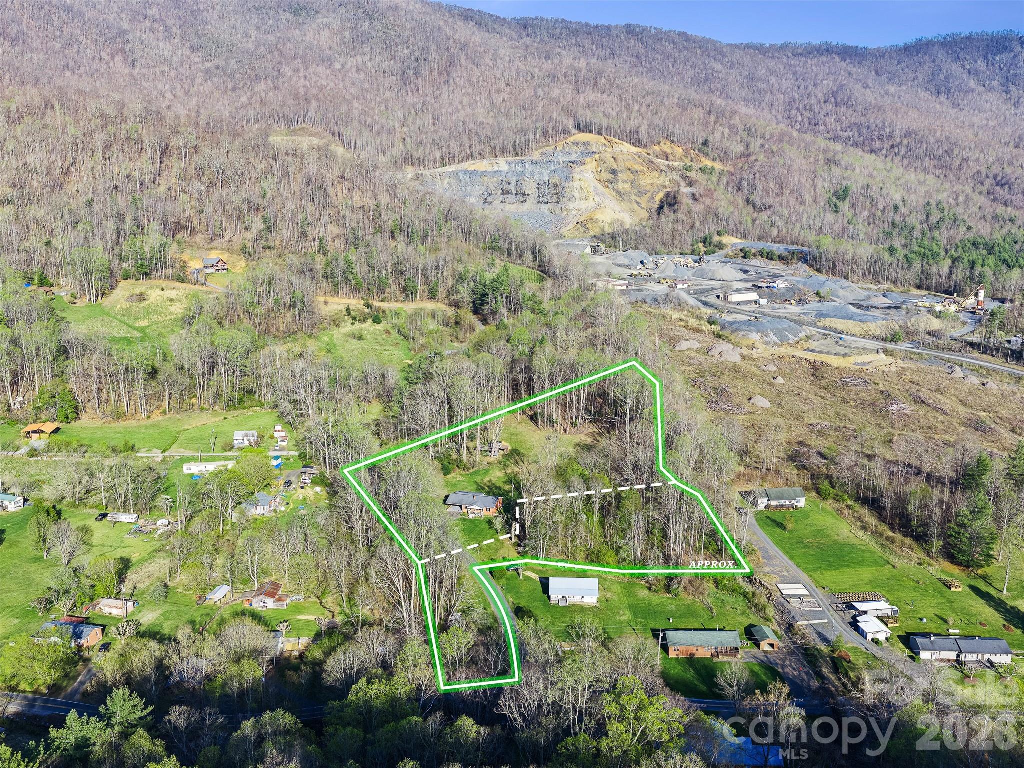 58 Possum Trot Road Bakersville, NC 28705 - Photo 38 of 46