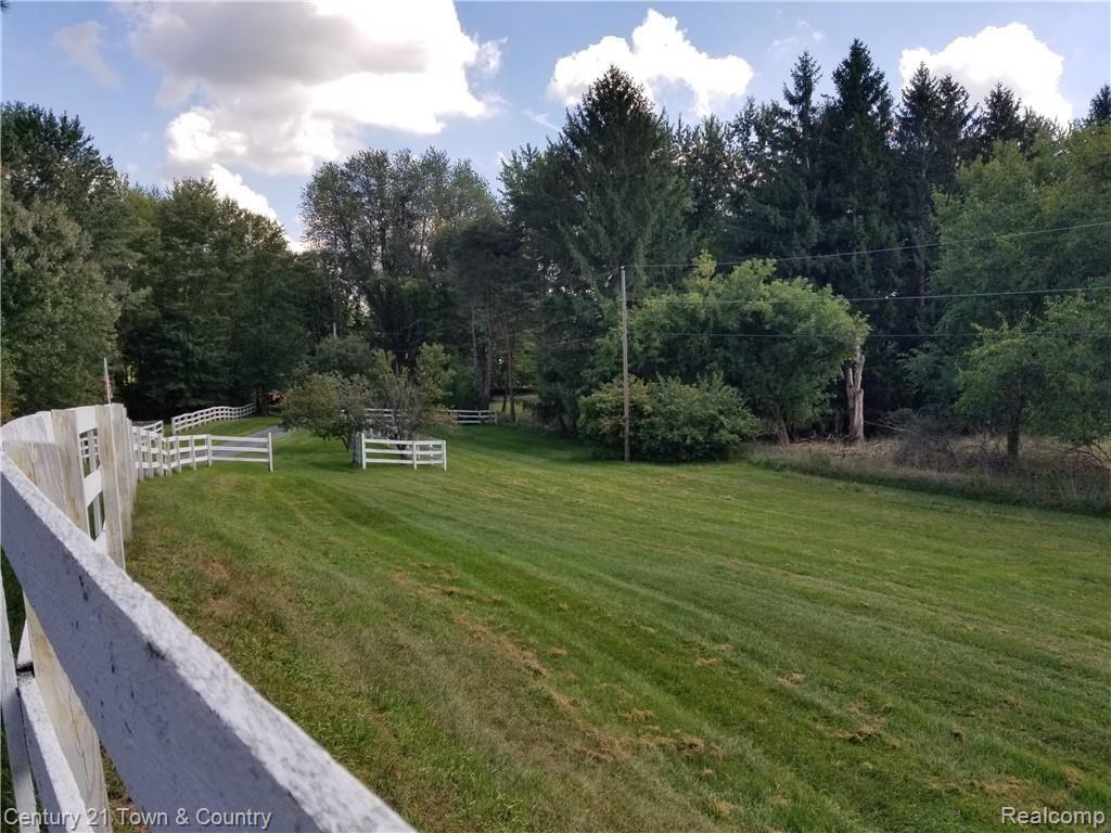 7575 Allen Road Clarkston, MI 48348 - Photo 21 of 31 allen5.jpg