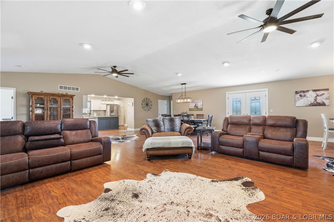 282 Reeds Road Lebanon, MO 65536 - Photo 5 of 59