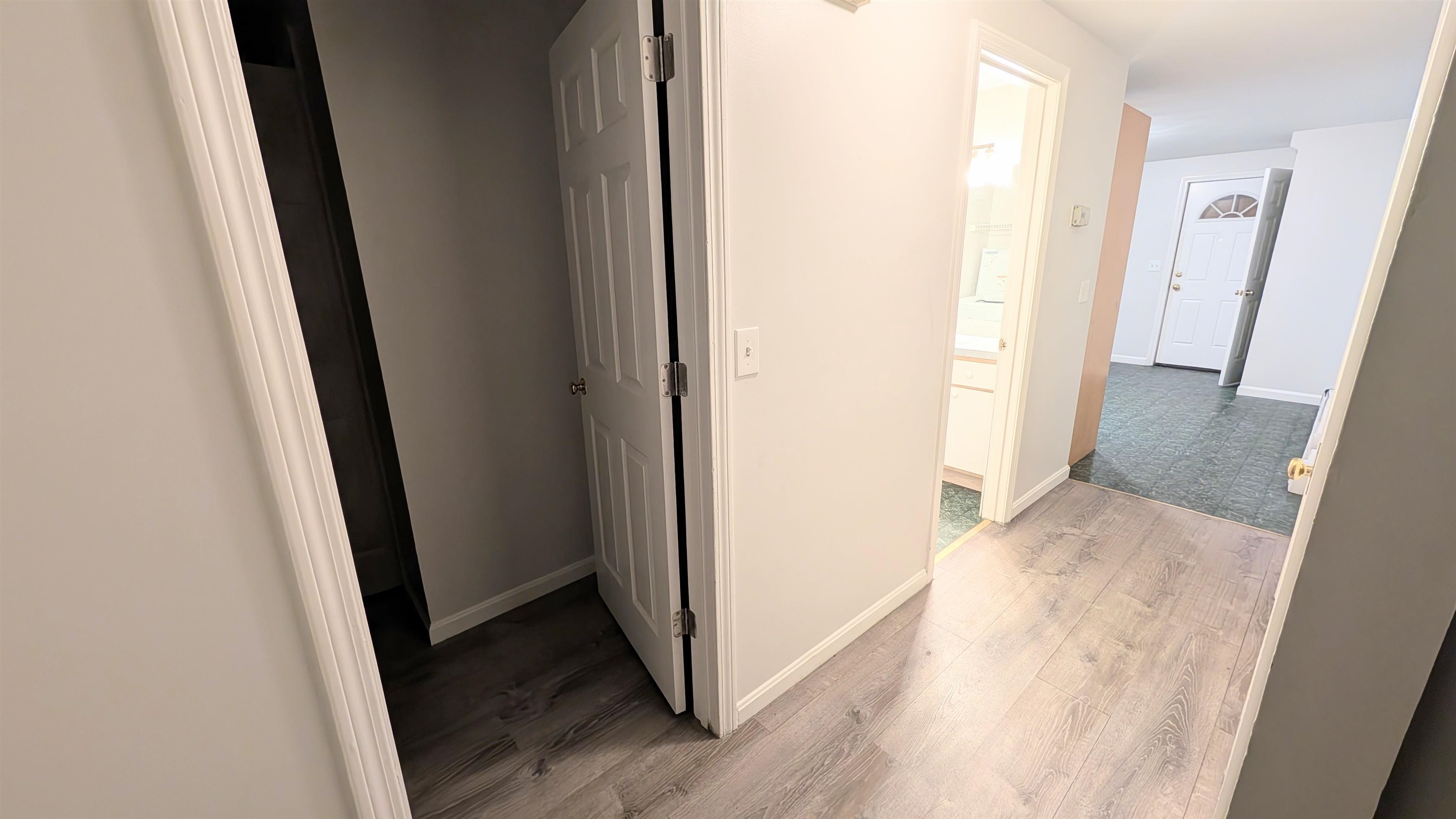 266 Bell Street Manchester, NH 03103 - Photo 8 of 12