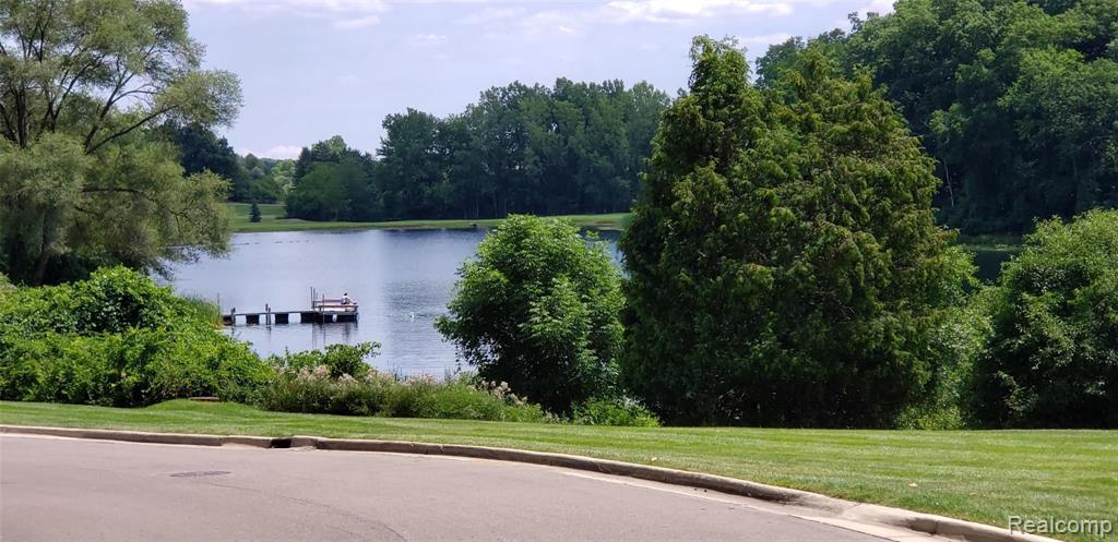 2218 Rhine Road West Bloomfield, MI 48323 - Photo 35 of 39