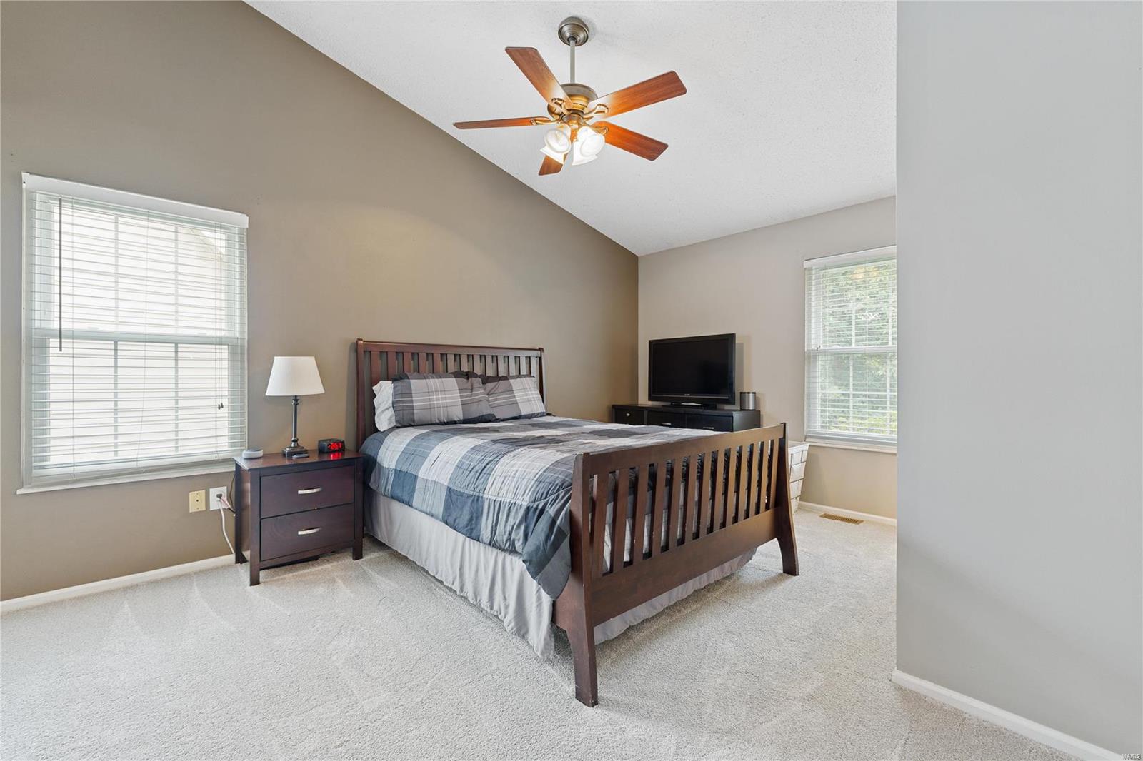 7033 Chalkstone Road St. Louis, MO 63129 - Photo 16 of 40 Gallery Image 16