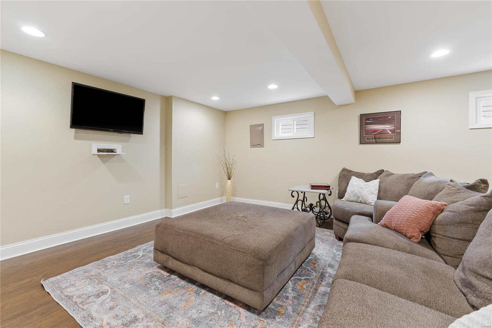 7033 Chalkstone Road St. Louis, MO 63129 - Photo 27 of 40 Gallery Image 27