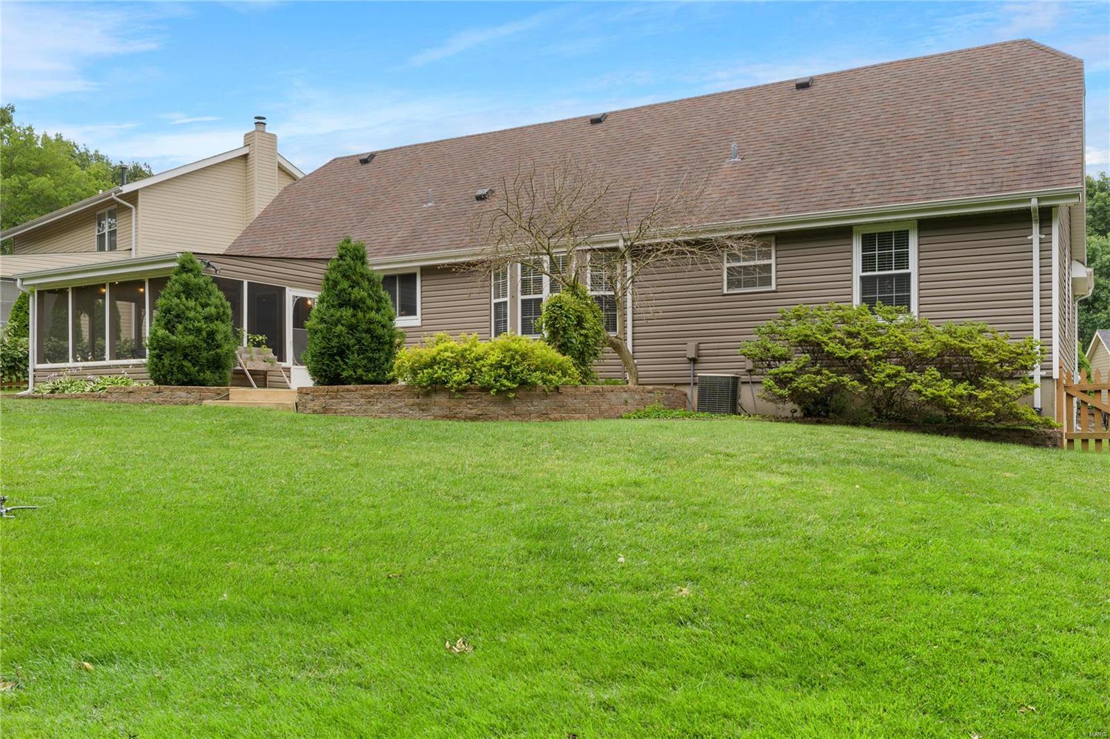 7033 Chalkstone Road St. Louis, MO 63129 - Photo 37 of 40 Gallery Image 37