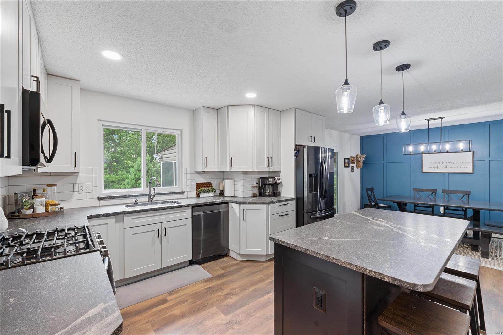 7033 Chalkstone Road St. Louis, MO 63129 - Photo 8 of 40 Gallery Image 8