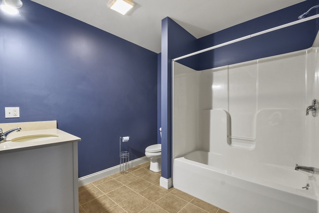 919 Bay Street, Unit 106 Fall River, MA 02724 - Photo 30 of 34