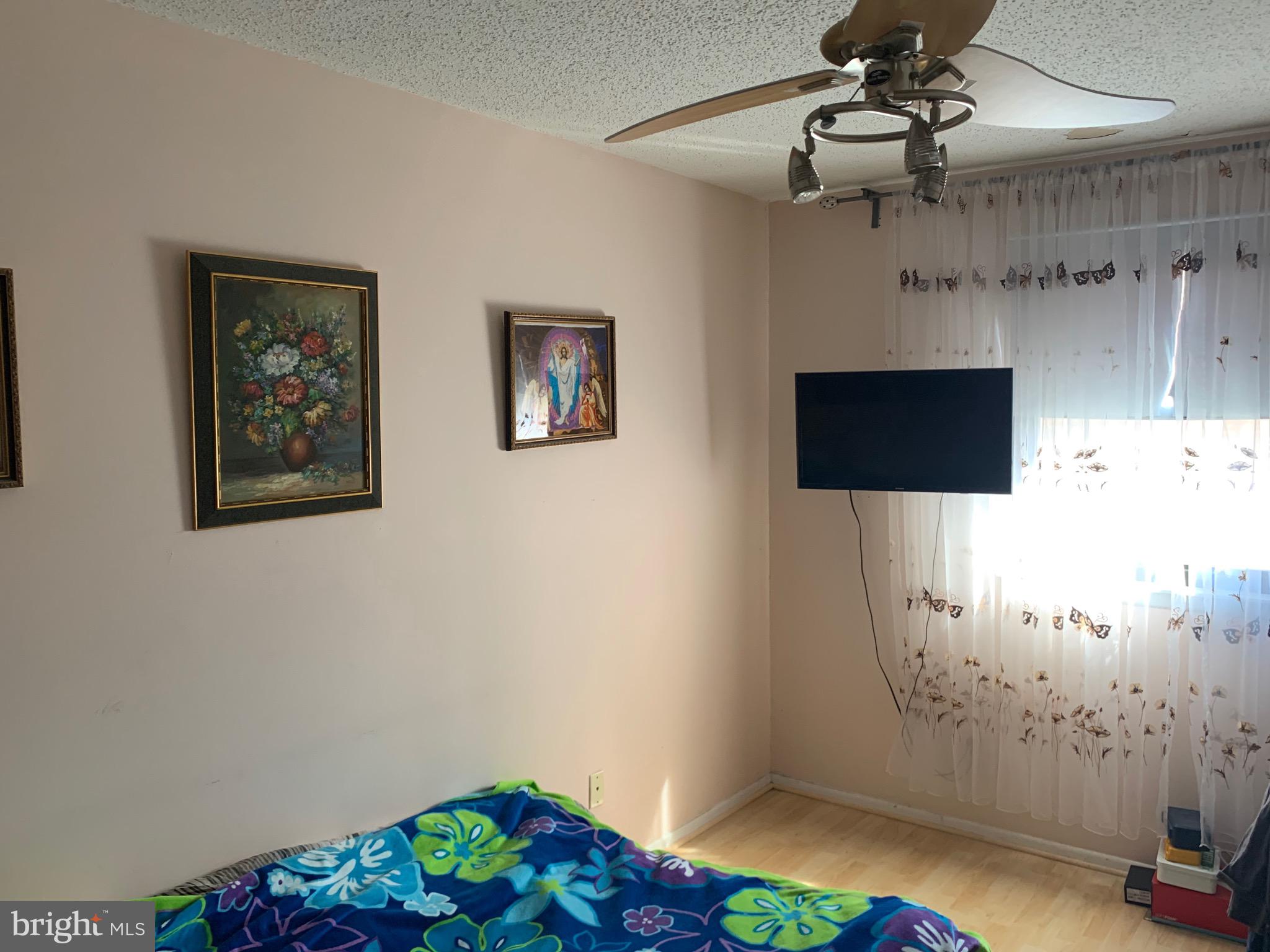 13068 Townsend Road, Unit E1 Philadelphia, PA 19154 - Photo 12 of 13