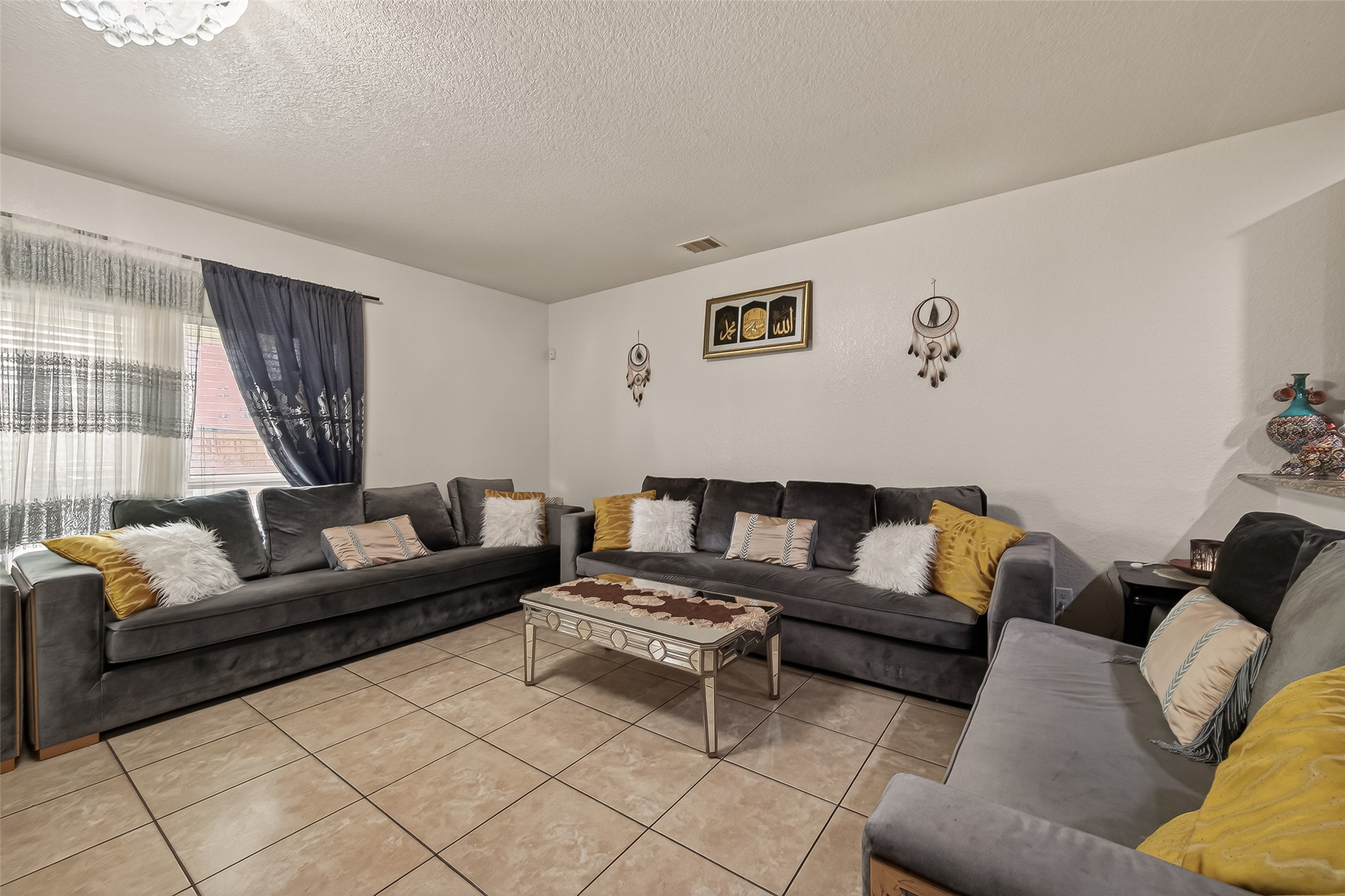 18303 All Oak Trail Houston, TX 77084 - Photo 6 of 31 a living room with furniture and a couch