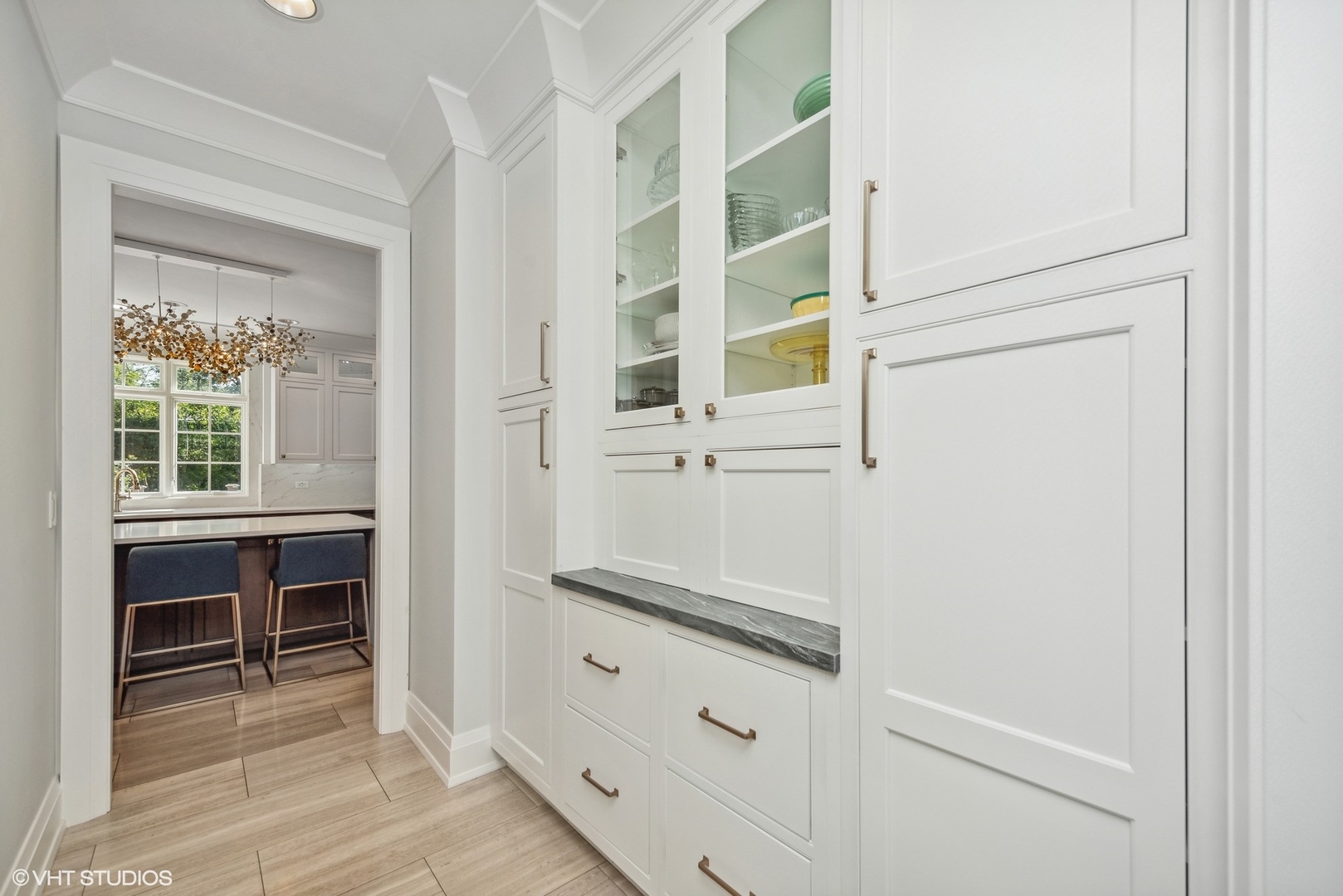 675 Old Barrington Road North Barrington, IL 60010 - Photo 11 of 73