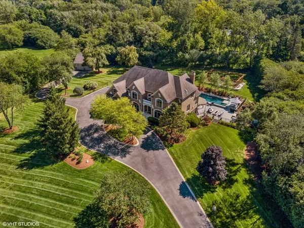 $2,175,000 | 675 Old Barrington Road, North Barrington, IL 60010