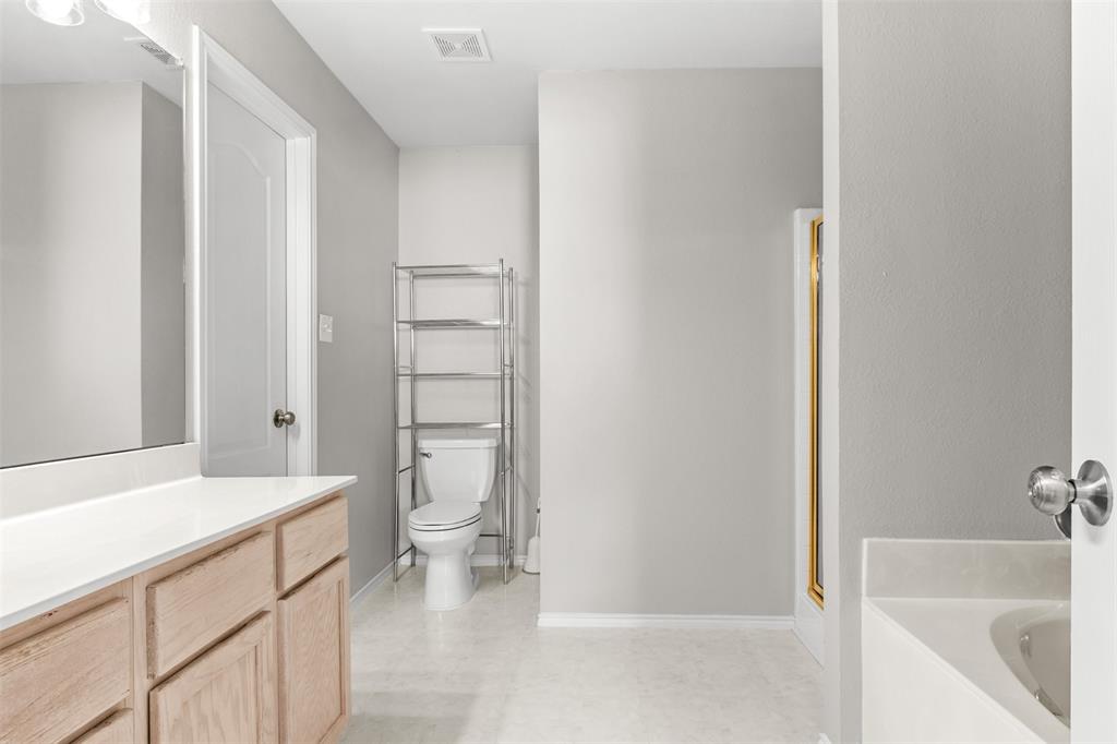 2039 Diamond Ridge Drive Carrollton, TX 75010 - Photo 18 of 30