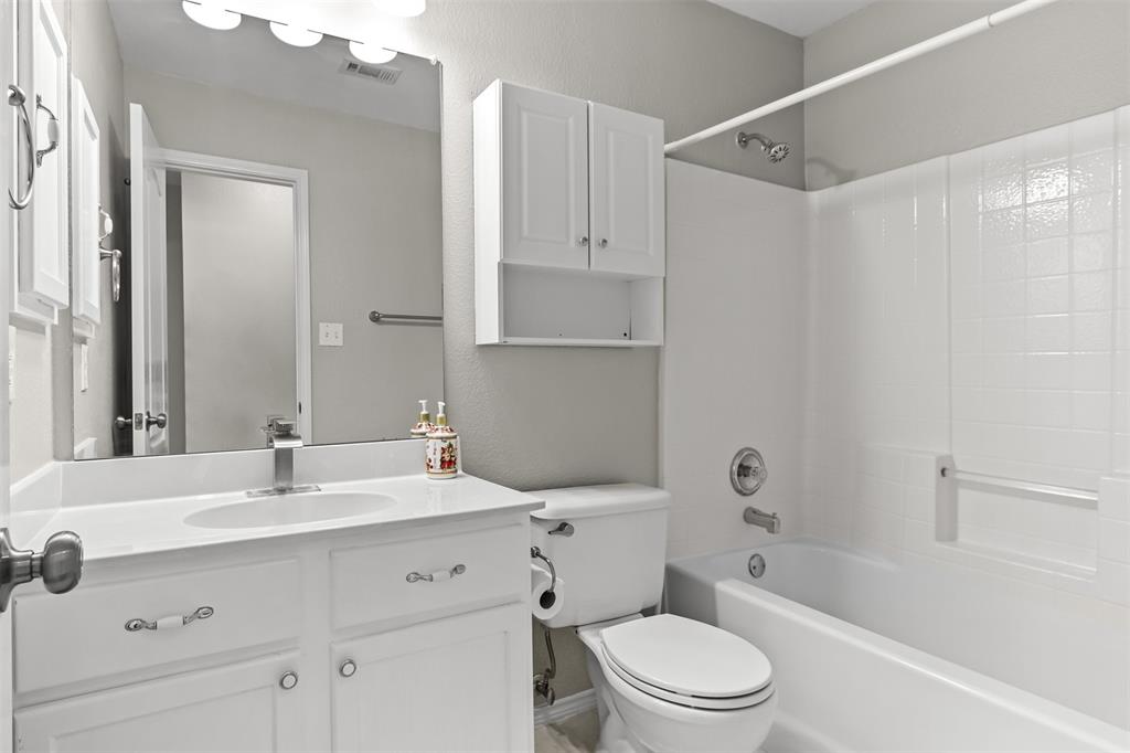 2039 Diamond Ridge Drive Carrollton, TX 75010 - Photo 24 of 30