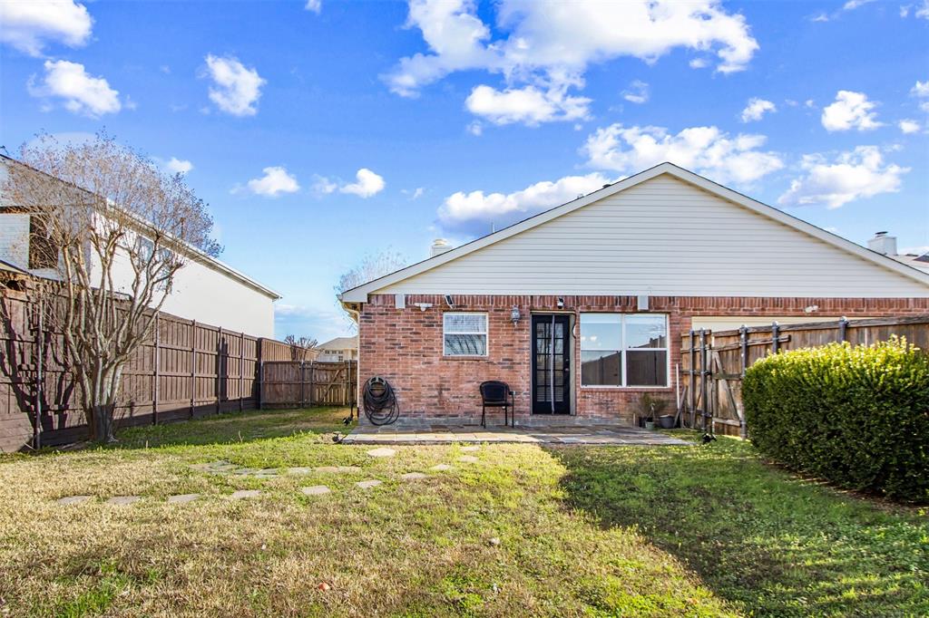 2039 Diamond Ridge Drive Carrollton, TX 75010 - Photo 28 of 30