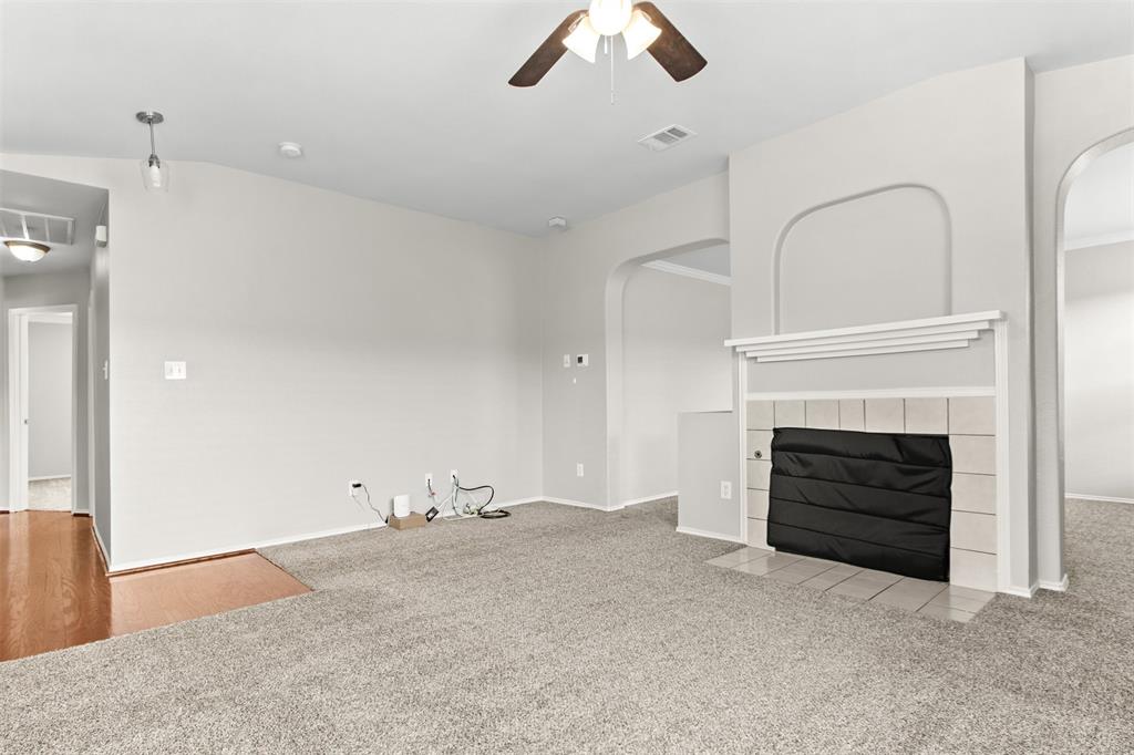 2039 Diamond Ridge Drive Carrollton, TX 75010 - Photo 6 of 30