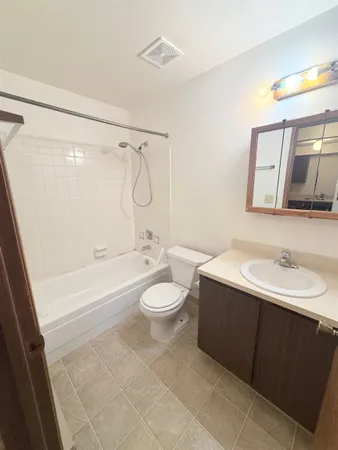 $1,000 | 512 East Mission Avenue, Unit 3, Spokane, WA 99202