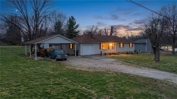 $269,900 | 27297 U Highway, Sedalia, MO 65301