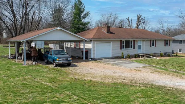 $269,900 | 27297 U Highway, Sedalia, MO 65301