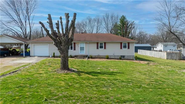 $269,900 | 27297 U Highway, Sedalia, MO 65301