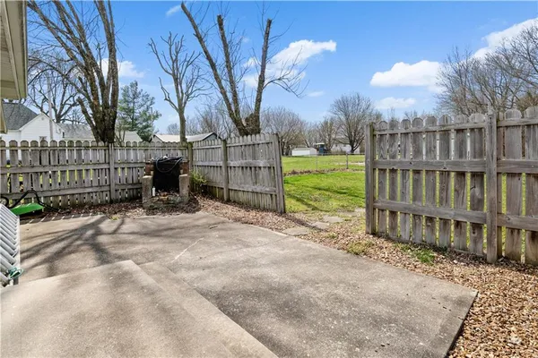 $269,900 | 27297 U Highway, Sedalia, MO 65301