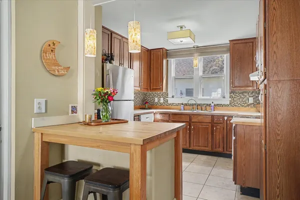 $229,900 | 410 East Lafayette Street, Monticello, IL 61856