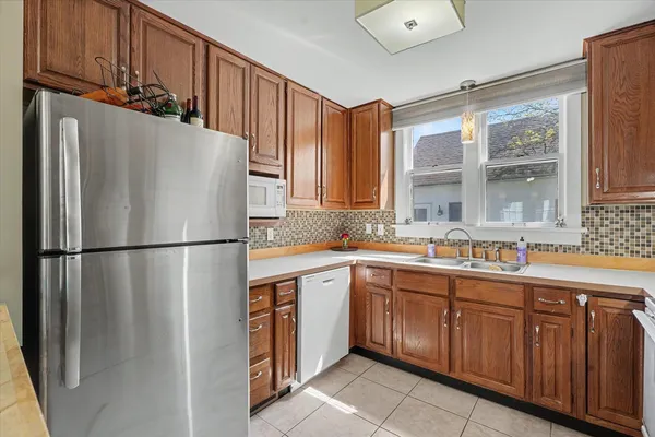 $229,900 | 410 East Lafayette Street, Monticello, IL 61856
