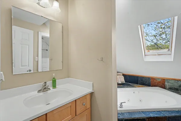 $229,900 | 410 East Lafayette Street, Monticello, IL 61856