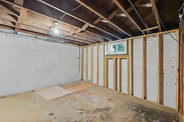 $229,900 | 410 East Lafayette Street, Monticello, IL 61856