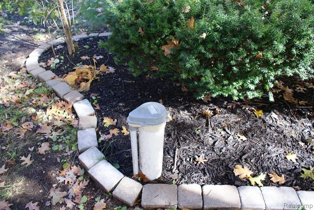 2098 Miles Road Lapeer, MI 48446 - Photo 41 of 46 5" well with submersible pump.